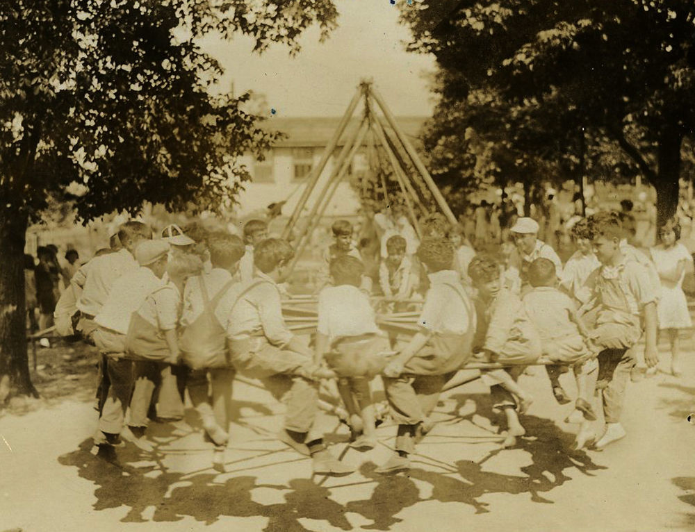 1930: Playground